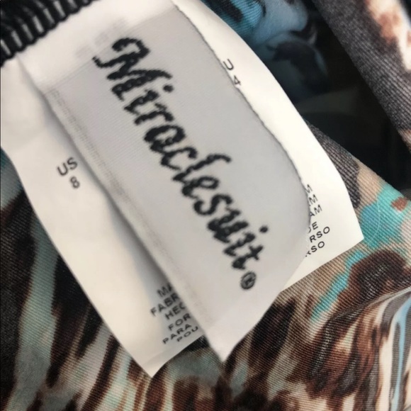 NEW Miraclesuit Love Knot Tankini Top 8 Magicsuit - Picture 8 of 8